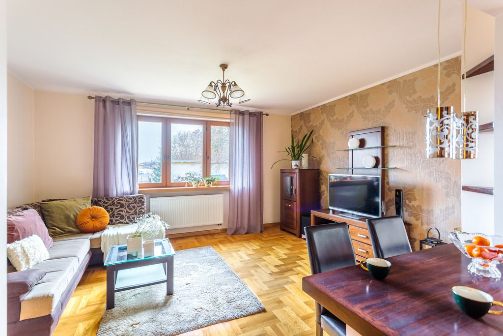 dom wolnostojący, 9 pokoi Wołomin, ul. Reja. Zdjęcie 2