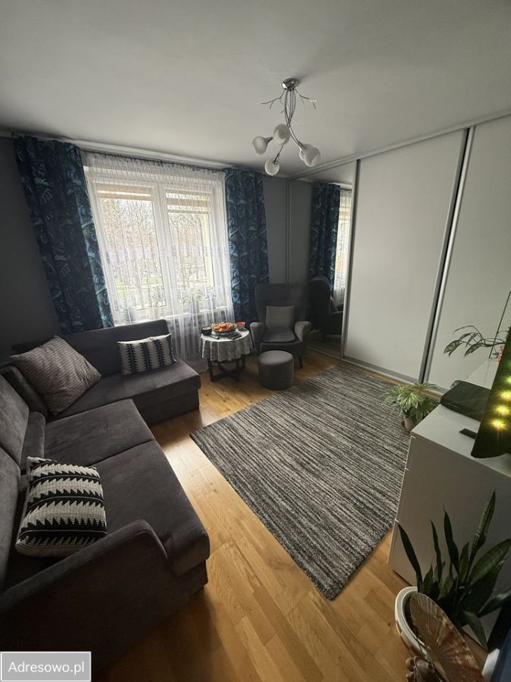 Mieszkanie 2-pokojowe Dzierżoniów, os. Kolorowe. Zdjęcie 4