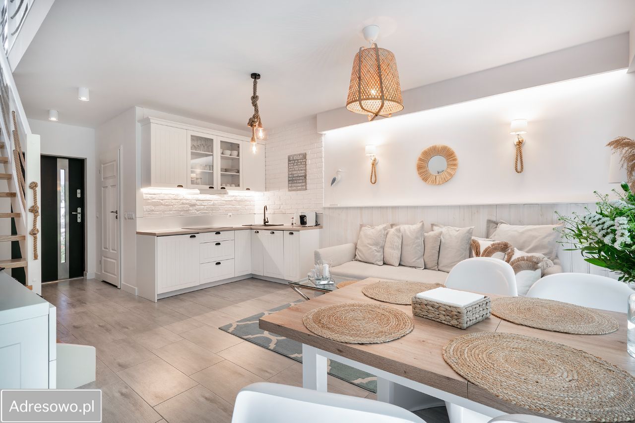 Hotel/pensjonat Jastrzębia Góra. Zdjęcie 9