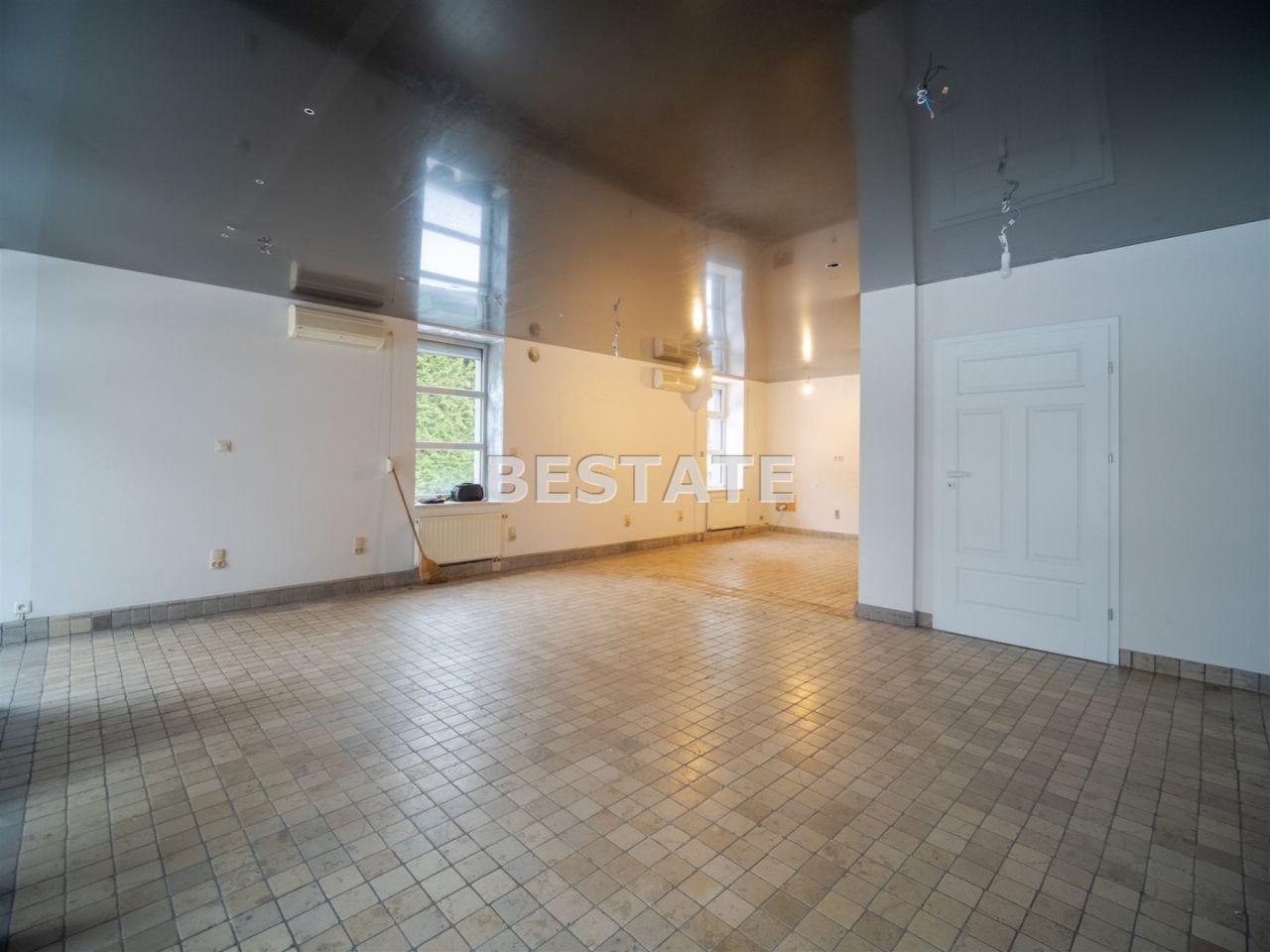 Biuro Tarnów, ul. Jasna. Zdjęcie 1