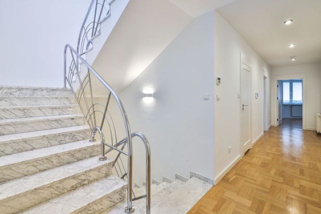 dom wolnostojący, 8 pokoi Warszawa Wilanów, ul. Królowej Marysieńki. Zdjęcie 18