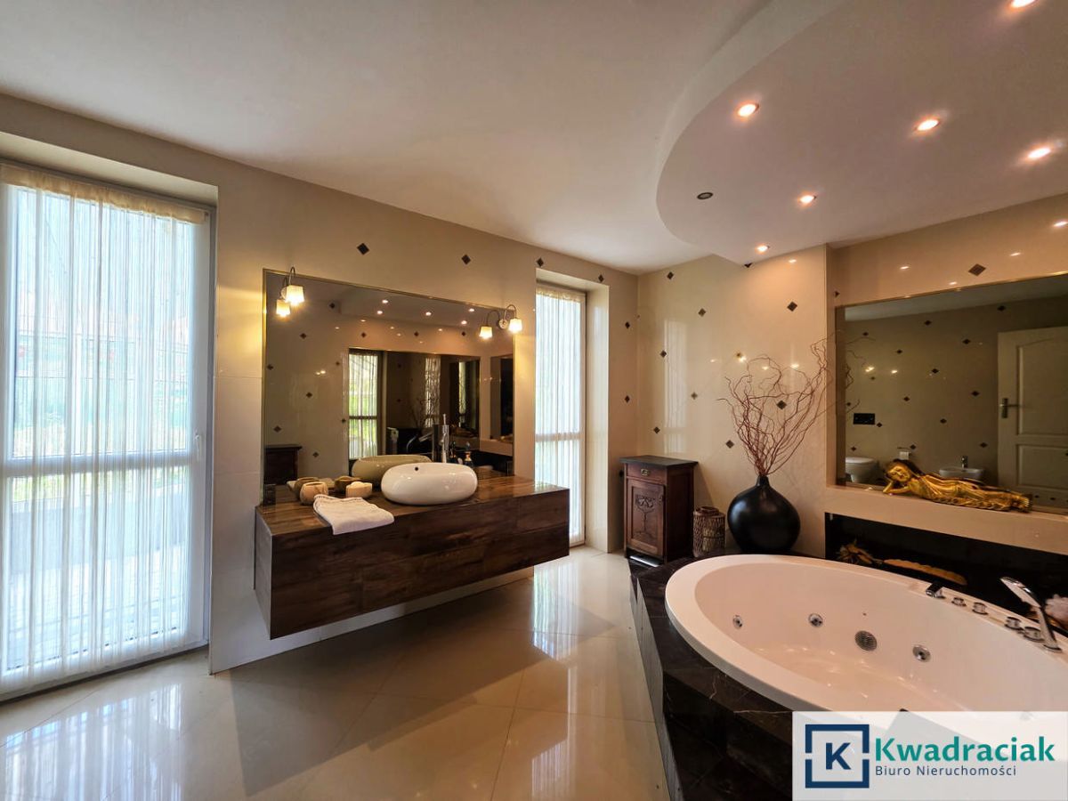 dom wolnostojący, 4 pokoje Słonne. Zdjęcie 8