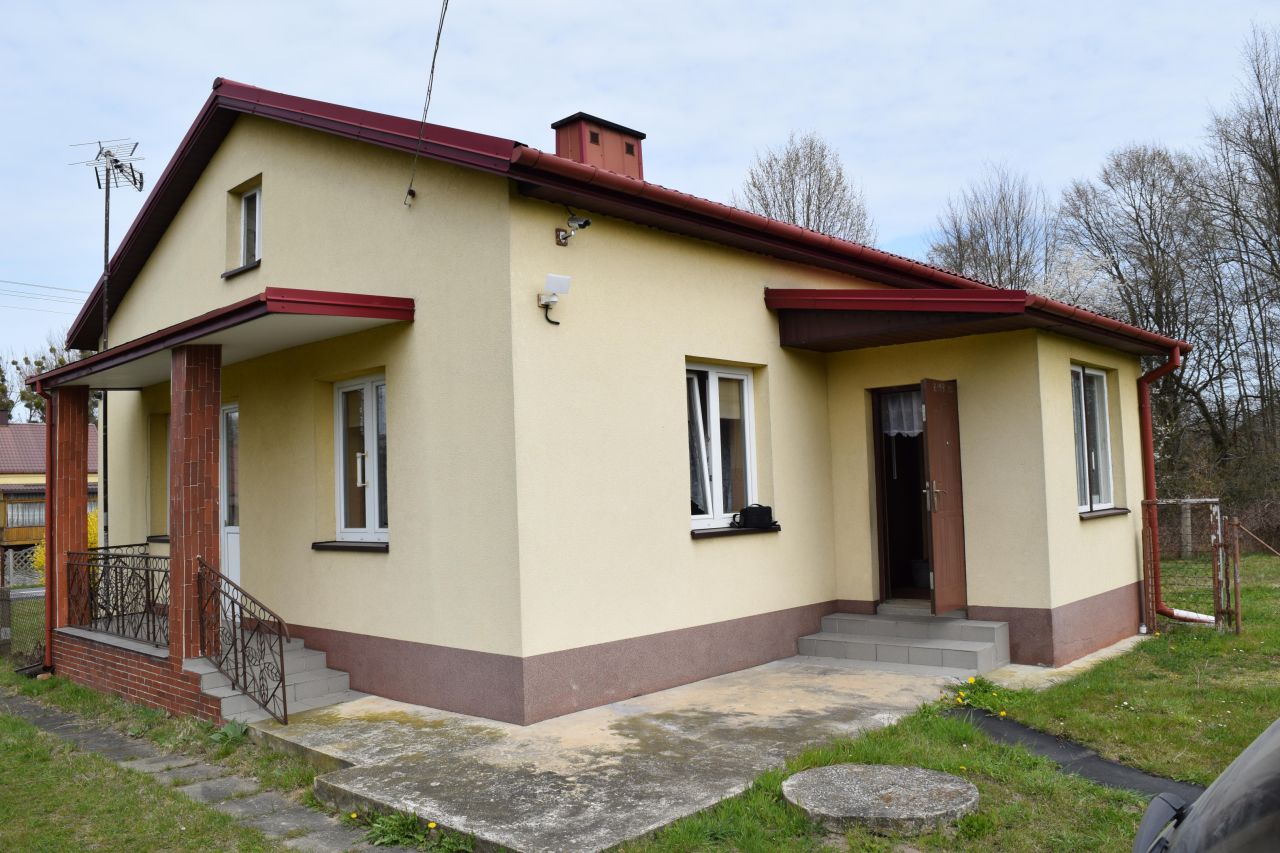 dom wolnostojący, 2 pokoje Bronów. Zdjęcie 2