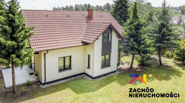 dom wolnostojący, 4 pokoje Zielona Góra. Zdjęcie 1