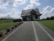 dom wolnostojący, 5 pokoi Morawy. Zdjęcie 1