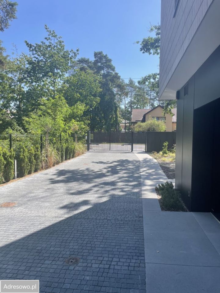 dom wolnostojący, 4 pokoje Józefów Centrum. Zdjęcie 7