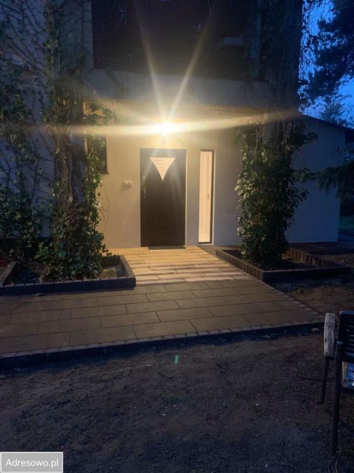 dom wolnostojący, 4 pokoje Falęcice. Zdjęcie 13