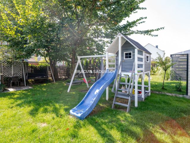 bliźniak, 5 pokoi Skawina, ul. mjr Jana Żychonia. Zdjęcie 19