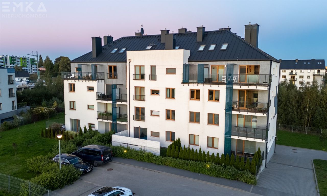 Mieszkanie 4-pokojowe Starogard Gdański, ul. Alojzego Pawła Gusowskiego. Zdjęcie 4