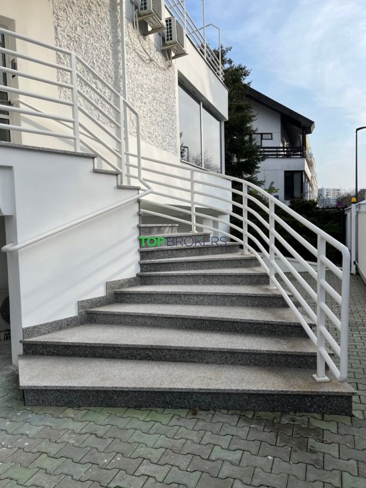 dom wolnostojący, 14 pokoi Warszawa Ochota. Zdjęcie 32