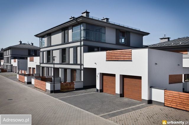 Mieszkanie 4-pokojowe Dąbrówka, ul. Komornicka. Zdjęcie 1