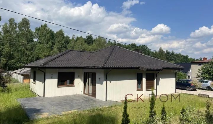 dom wolnostojący, 4 pokoje Kielce Zalesie