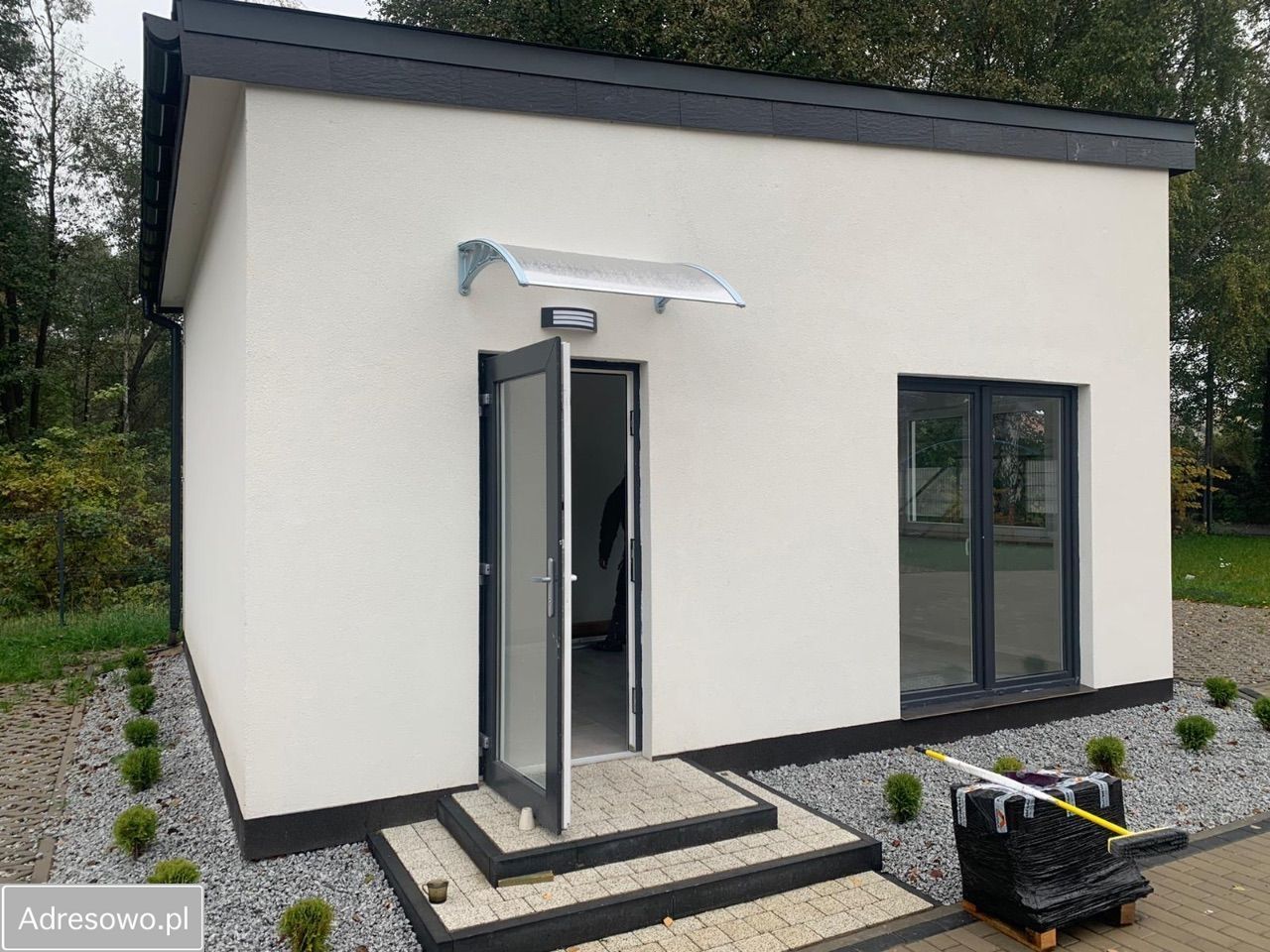 dom wolnostojący, 2 pokoje Rąbień AB, ul. Różana