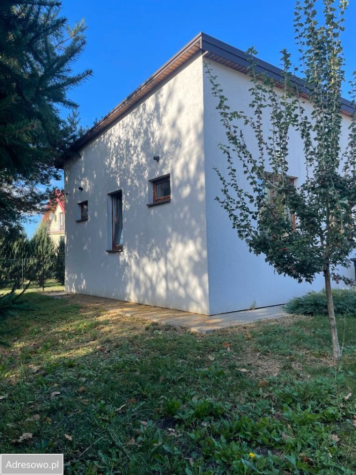 Lokal Skrobów-Kolonia. Zdjęcie 3