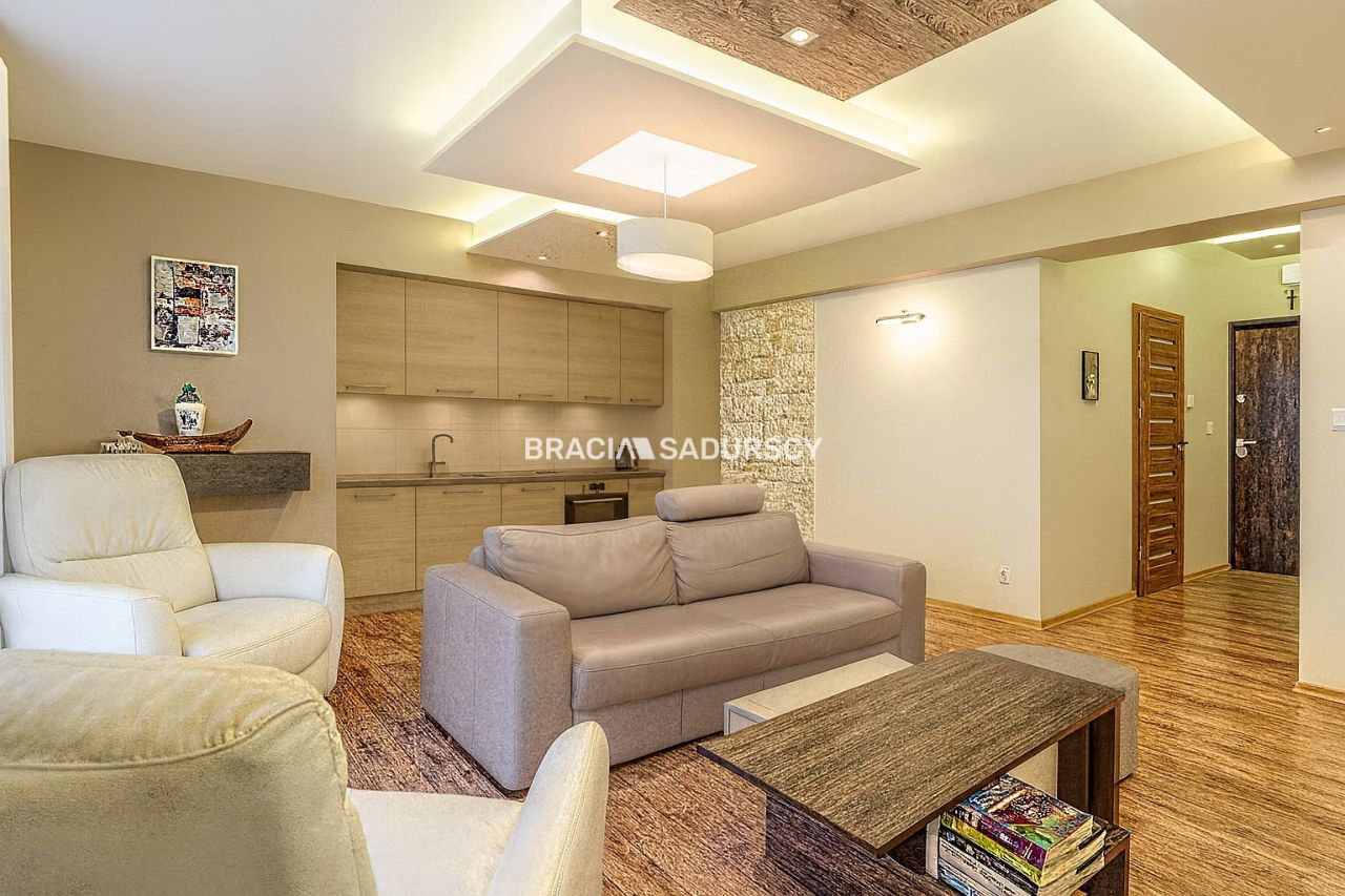 Mieszkanie 3-pokojowe Bochnia, ul. gen. Mariana Turkowskiego. Zdjęcie 2