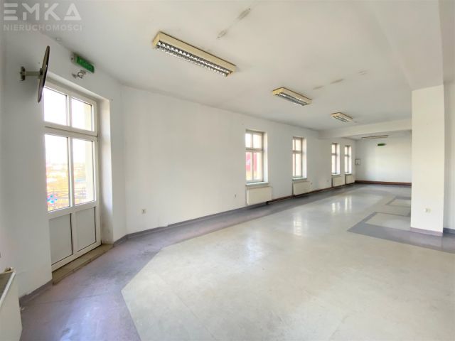 kamienica, 10 pokoi Więcbork, ul. Plac Jana Pawła II. Zdjęcie 11