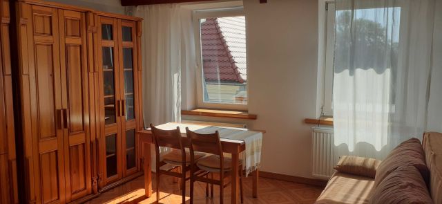 Mieszkanie 3-pokojowe Mirsk. Zdjęcie 1