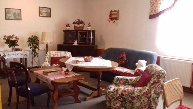 dom wolnostojący, 6 pokoi Brzeźnica, Główna. Zdjęcie 1