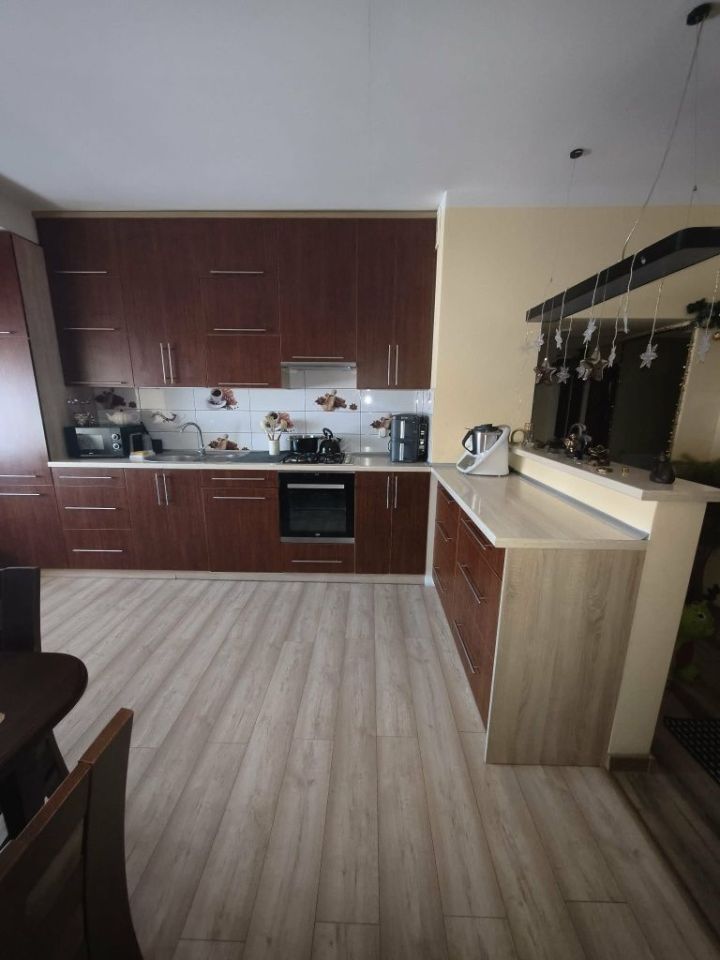 Mieszkanie 3-pokojowe Radosze. Zdjęcie 5