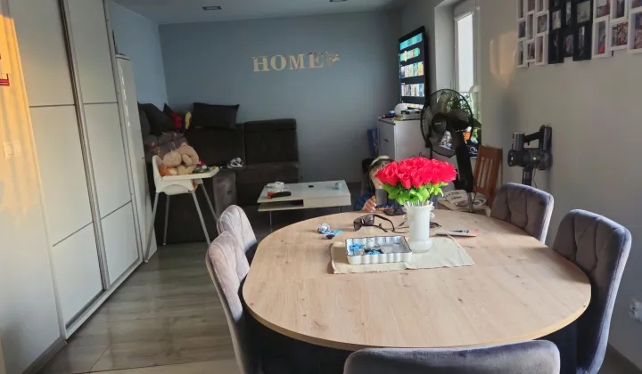 budynek wielorodzinny, 5 pokoi Postołowo