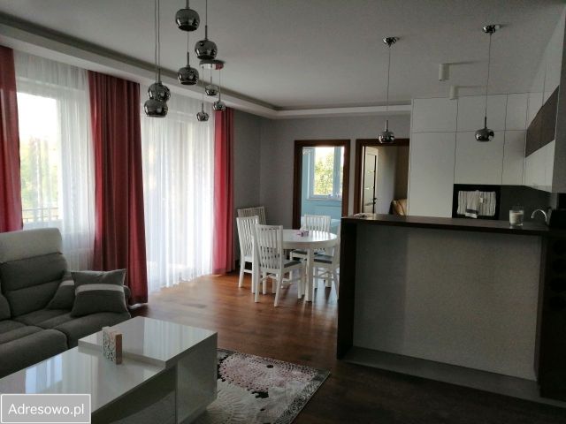 Mieszkanie 3-pokojowe Sulejówek, ul. Hotelowa. Zdjęcie 1
