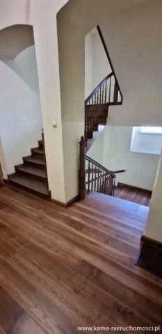 Mieszkanie 3-pokojowe Jelenia Góra Centrum. Zdjęcie 8