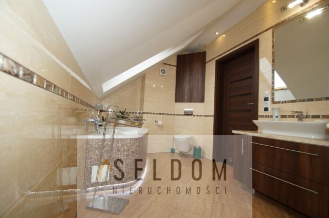 dom wolnostojący, 5 pokoi Mysłakowice. Zdjęcie 33