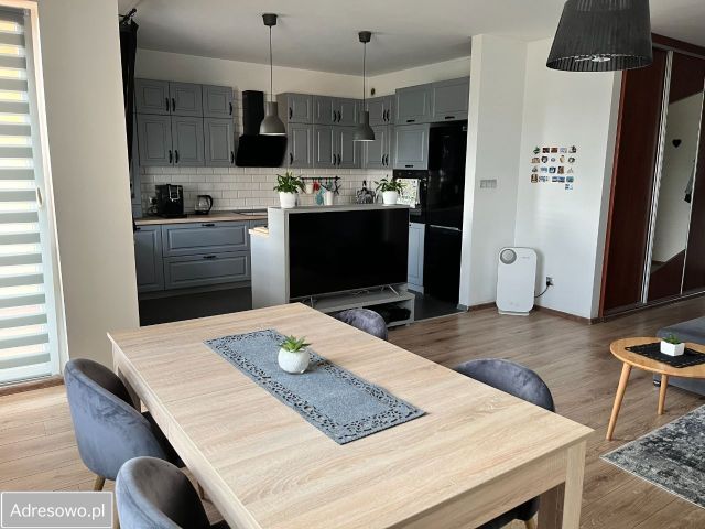 Mieszkanie 3-pokojowe Tychy, ul. Jana Barona. Zdjęcie 1