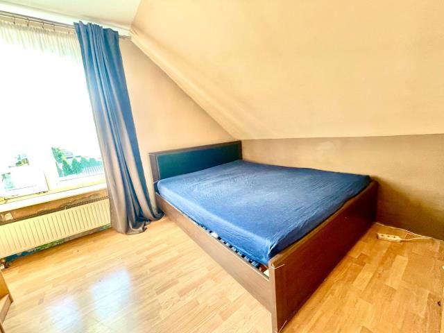 dom wolnostojący, 4 pokoje Piekary Śląskie Kozłowa Góra, ul. 1 Maja. Zdjęcie 5