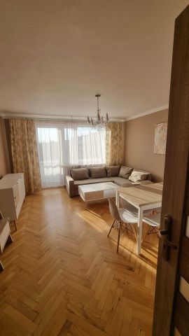 Mieszkanie 3-pokojowe Oświęcim, ul. Chemików. Zdjęcie 1