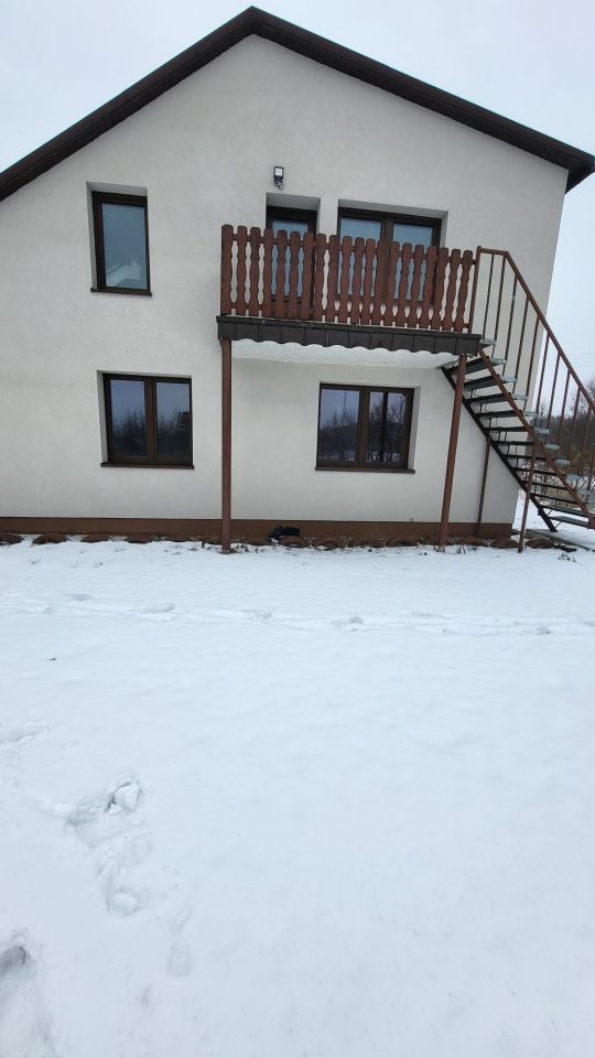 Mieszkanie 8-pokojowe Żdżenice