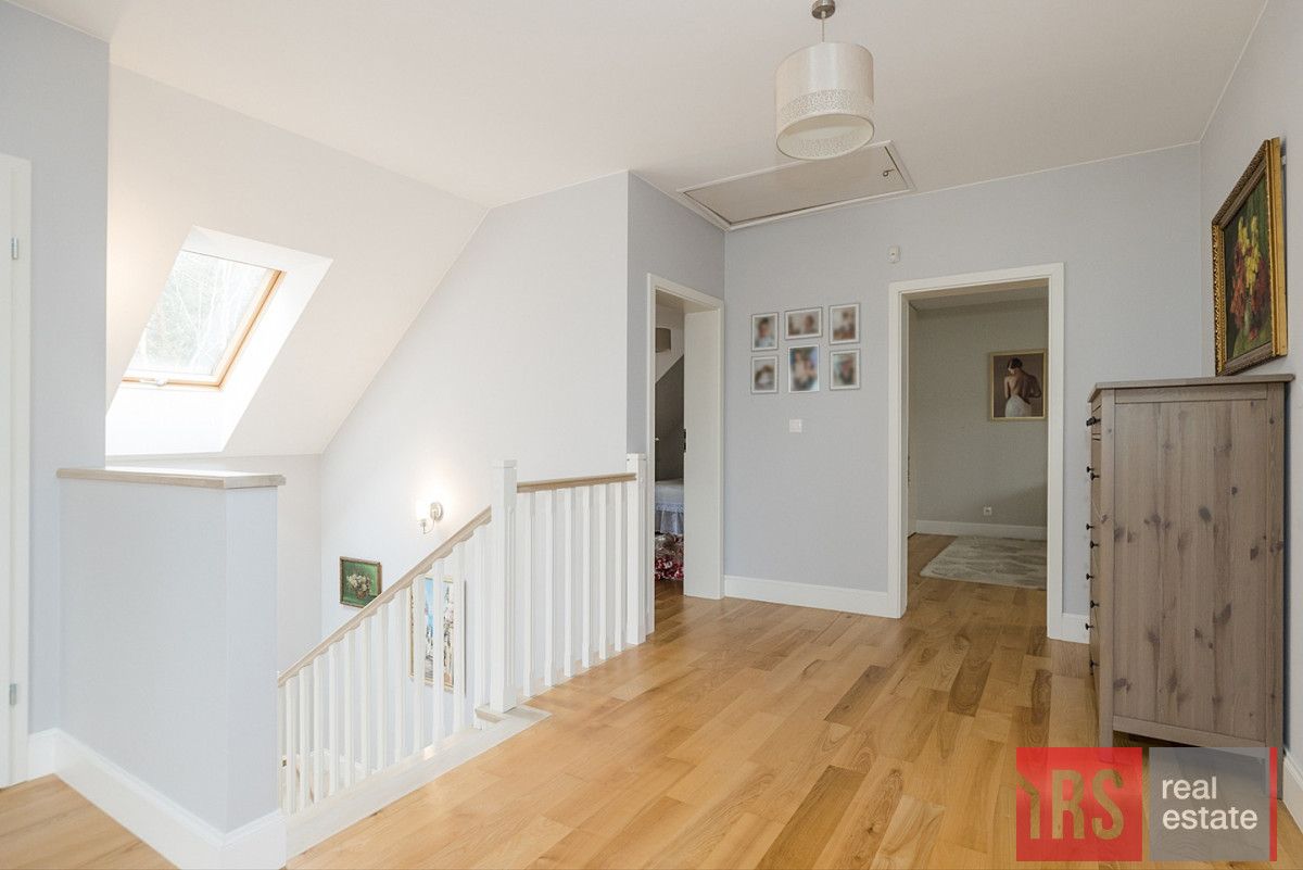 bliźniak, 5 pokoi Izabelin. Zdjęcie 19