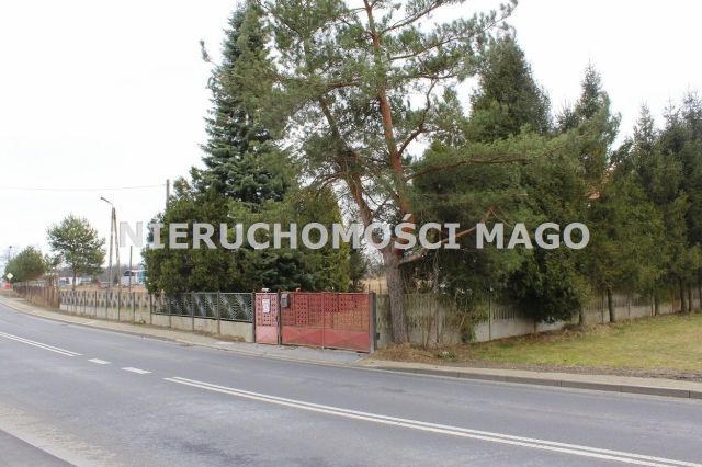 dom wolnostojący, 7 pokoi Zawadzkie. Zdjęcie 12