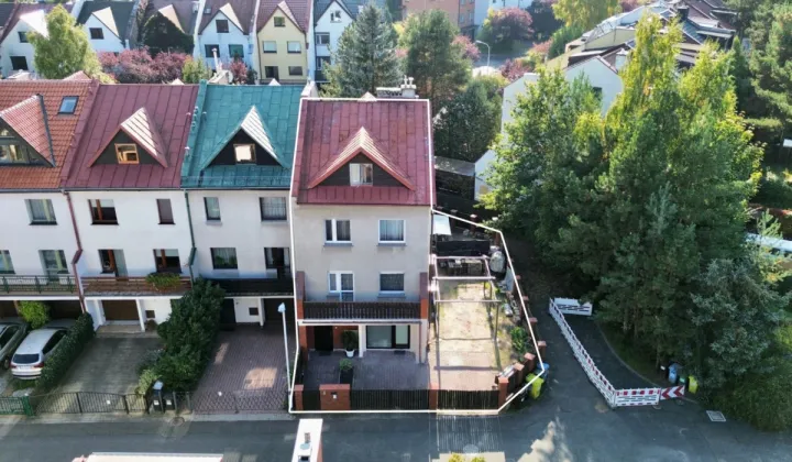 dom szeregowy, 8 pokoi Wrocław Strachocin, ul. Świętochłowicka