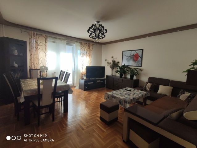 Mieszkanie 3-pokojowe Radomsko, ul. Jagiellońska. Zdjęcie 1