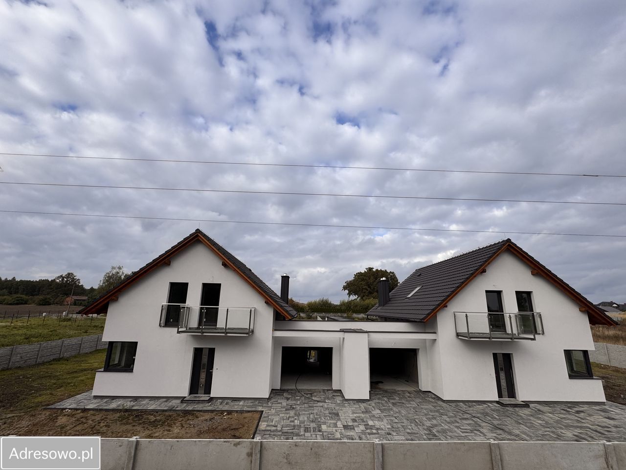 bliźniak, 3 pokoje Lamki, ul. Leśna