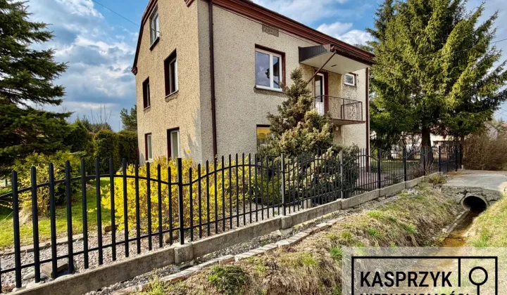 dom wolnostojący, 5 pokoi Moderówka