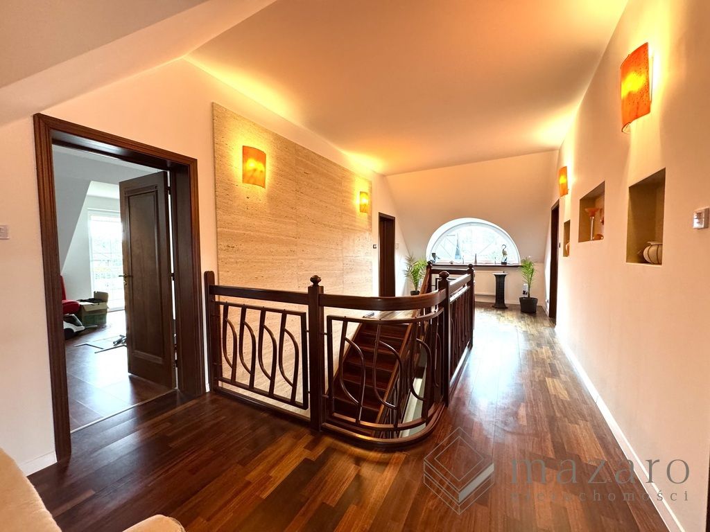 dom wolnostojący, 9 pokoi Zielonka. Zdjęcie 25