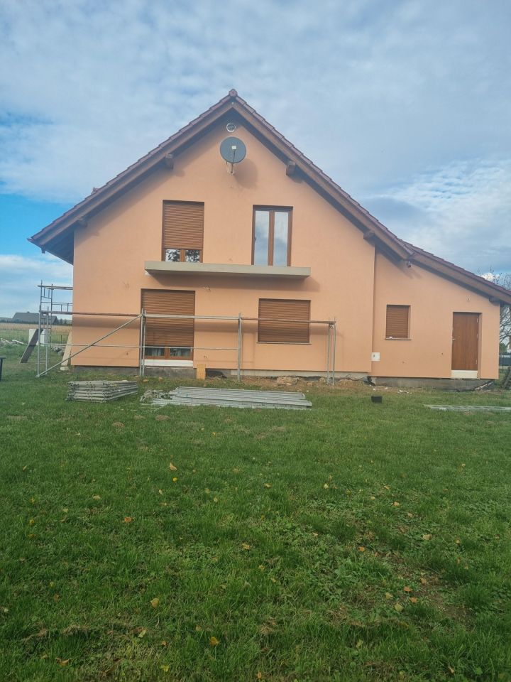 dom wolnostojący, 4 pokoje Otmuchów, ul. Sosnowa. Zdjęcie 1