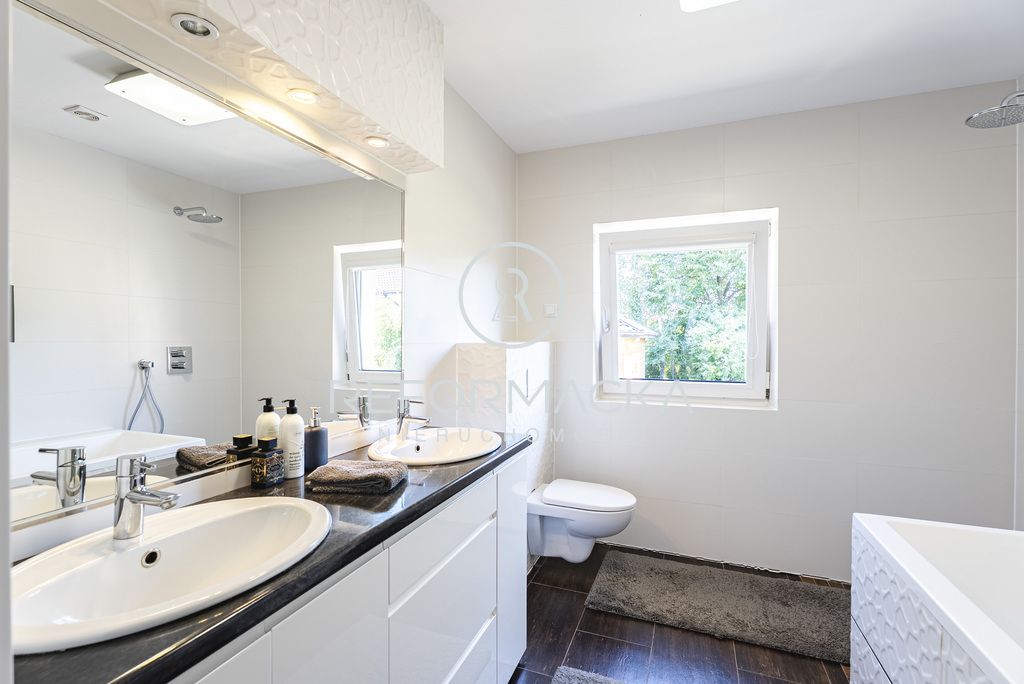 dom wolnostojący, 4 pokoje Krasne. Zdjęcie 12