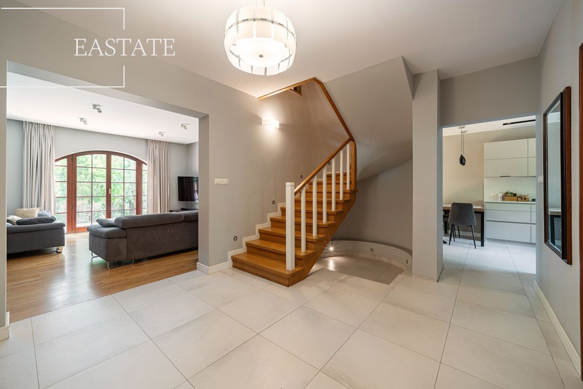 dom wolnostojący, 8 pokoi Warszawa Wawer, ul. Drwali. Zdjęcie 13