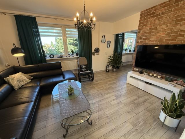 dom wolnostojący, 4 pokoje Kąkolewo. Zdjęcie 13