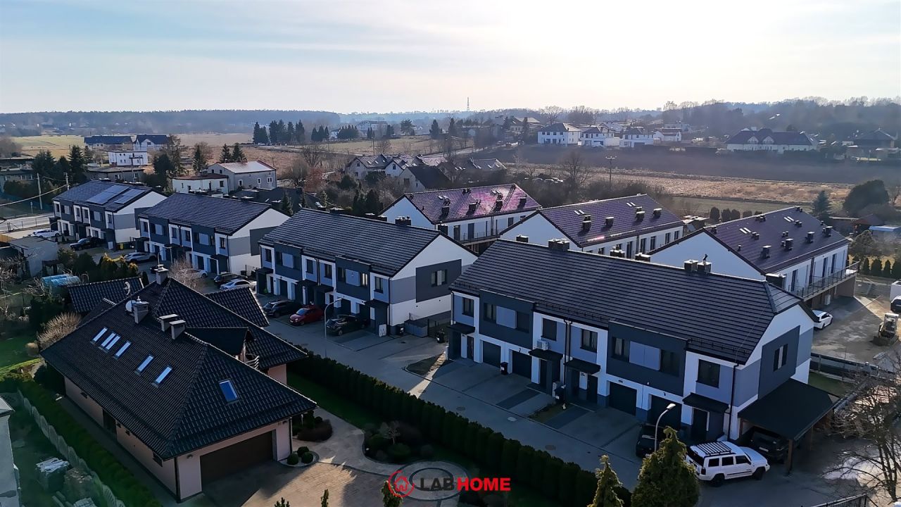 dom szeregowy, 5 pokoi Katowice Zarzecze, ul. gen. Stefana Grota-Roweckiego. Zdjęcie 3