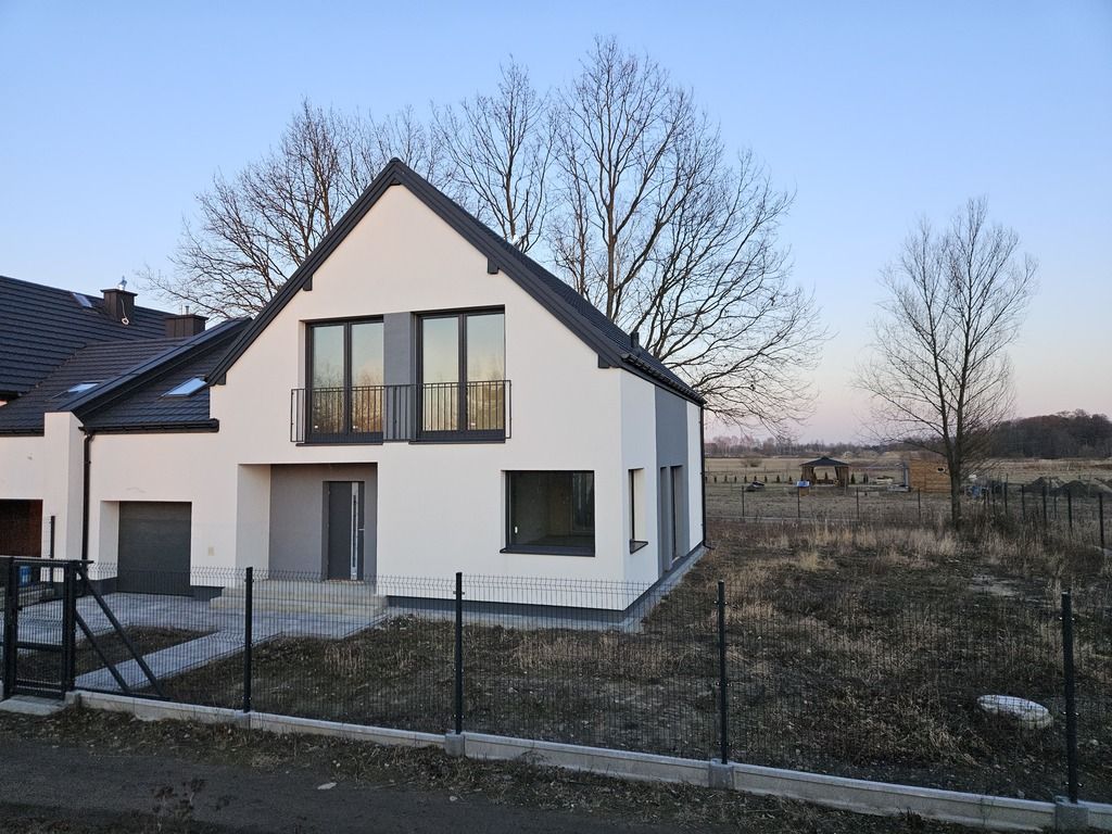 bliźniak, 6 pokoi Mokre, ul. 15 Sierpnia. Zdjęcie 2