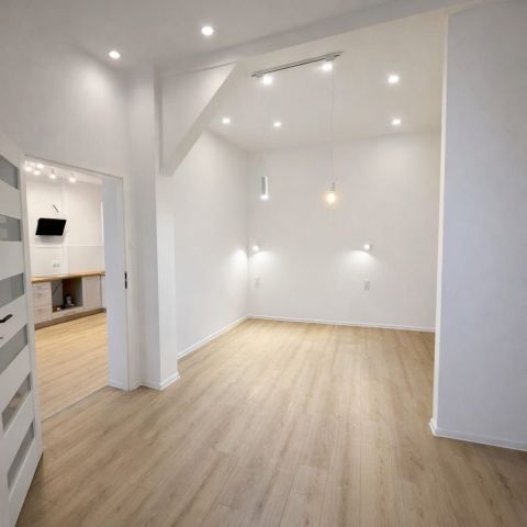 Mieszkanie 2-pokojowe Jelenia Góra, ul. Sudecka. Zdjęcie 2