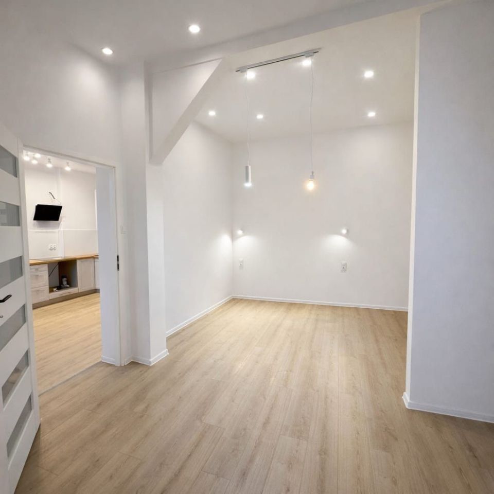 Mieszkanie 2-pokojowe Jelenia Góra, ul. Sudecka. Zdjęcie 2