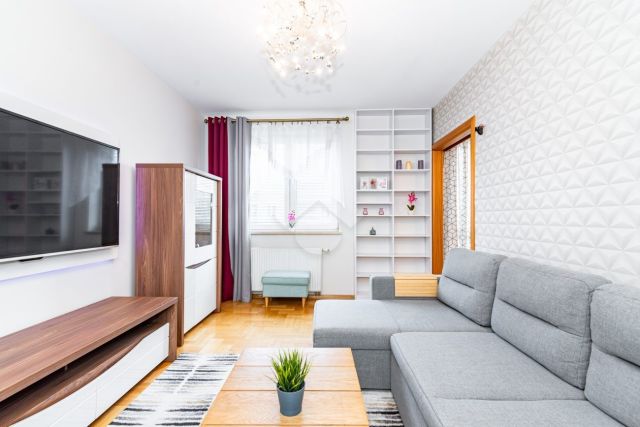 Mieszkanie 2-pokojowe Kraków Kurdwanów, ul. Michała Żaka. Zdjęcie 1