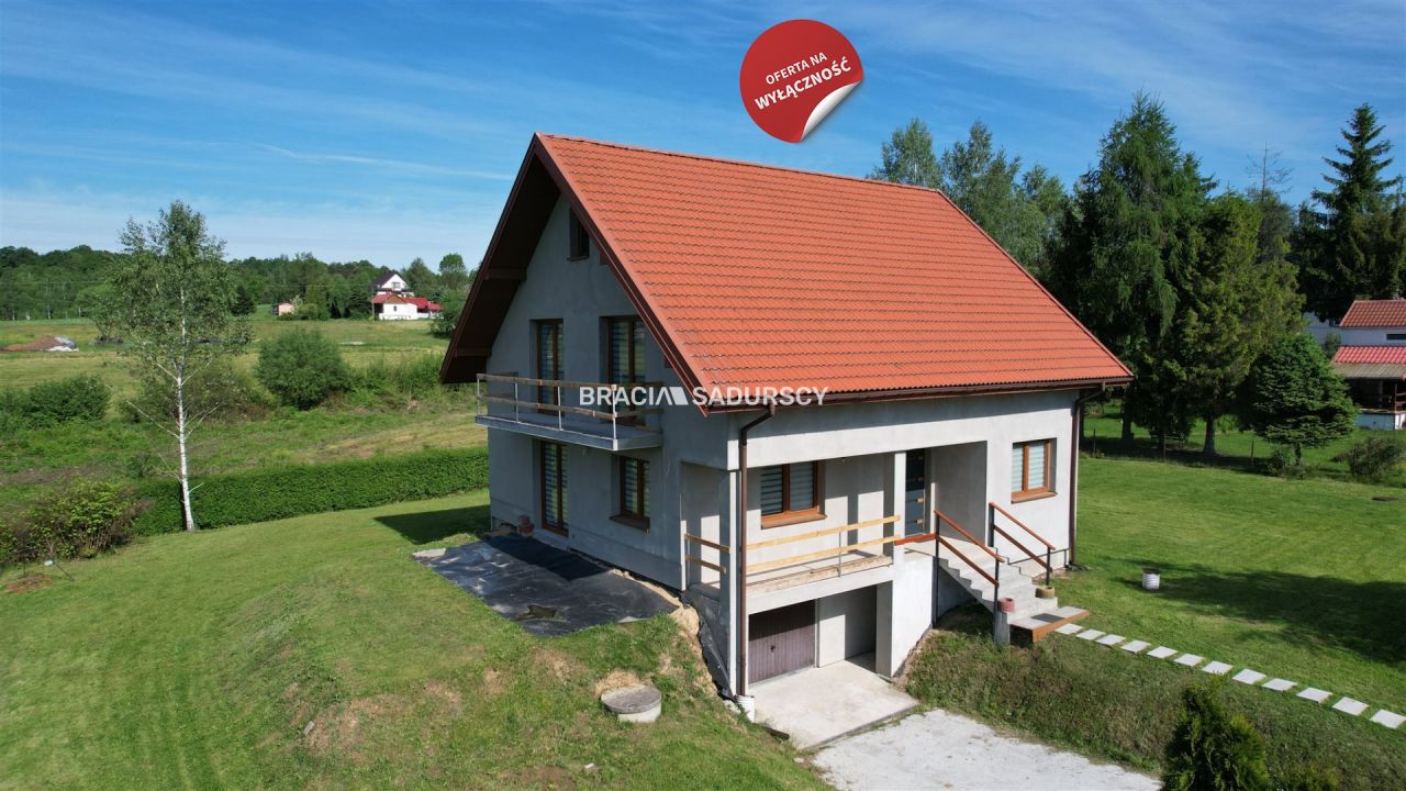 dom wolnostojący, 5 pokoi Poręba Spytkowska, ul. Graniczna