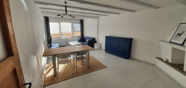 Mieszkanie 3-pokojowe Jelenia Góra Centrum, ul. Wojciecha Bogusławskiego. Zdjęcie 1