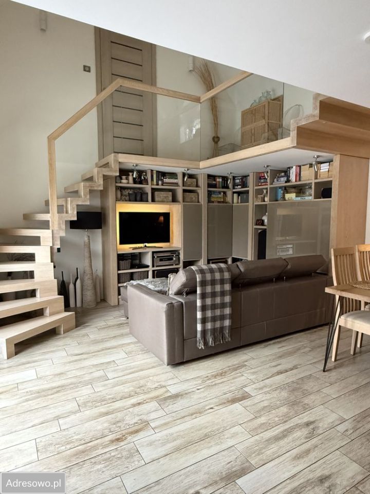 dom wolnostojący, 4 pokoje Bełchatów. Zdjęcie 13